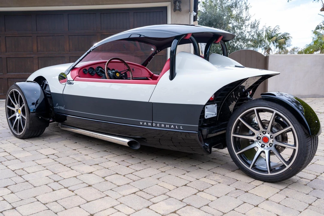 2022 Vanderhall Carmel - Image 4 of 31