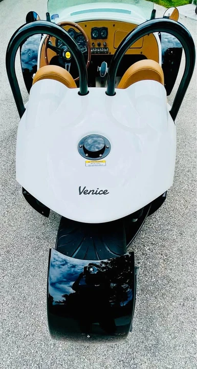 2022 Vanderhall Venice - Image 4 of 6