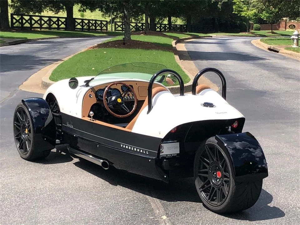 2022 Vanderhall Venice - Image 2 of 21