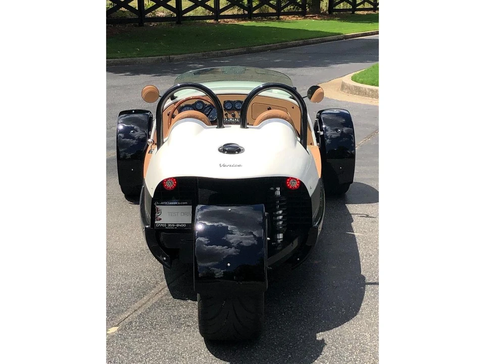 2022 Vanderhall Venice - Image 4 of 21