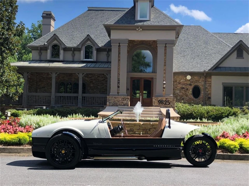 2022 Vanderhall Venice - Image 5 of 21