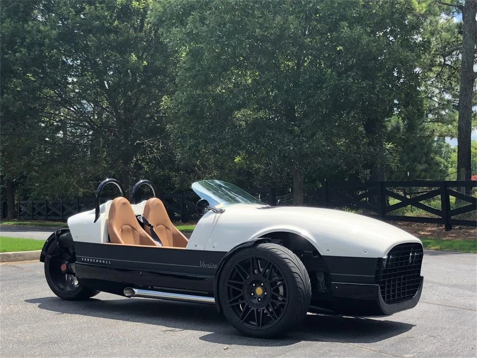 2022 Vanderhall Venice - Image 6 of 21