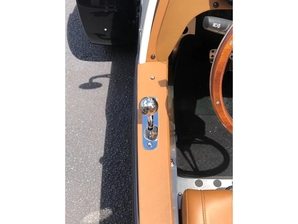 2022 Vanderhall Venice - Image 18 of 21