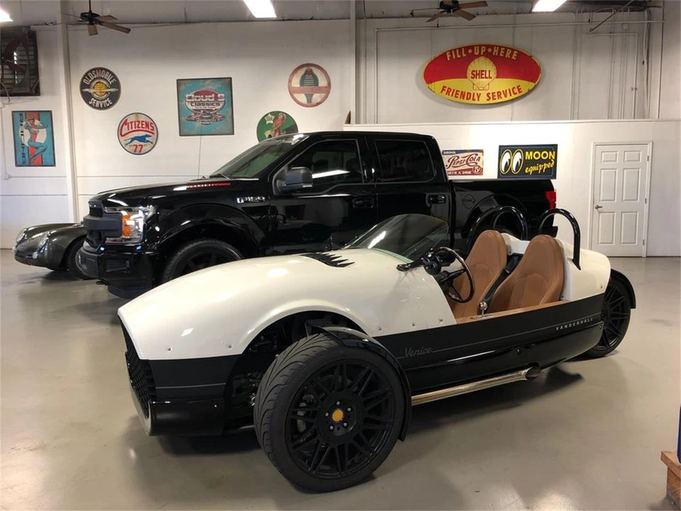 2022 Vanderhall Venice - Image 21 of 21