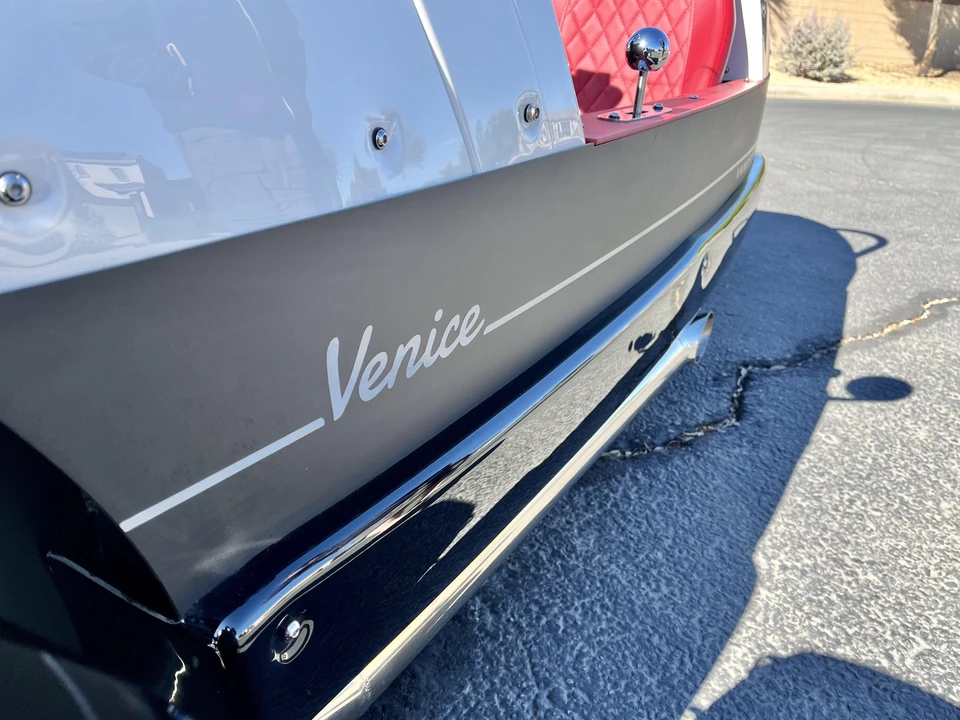 2022 Vanderhall Venice - Image 14 of 31