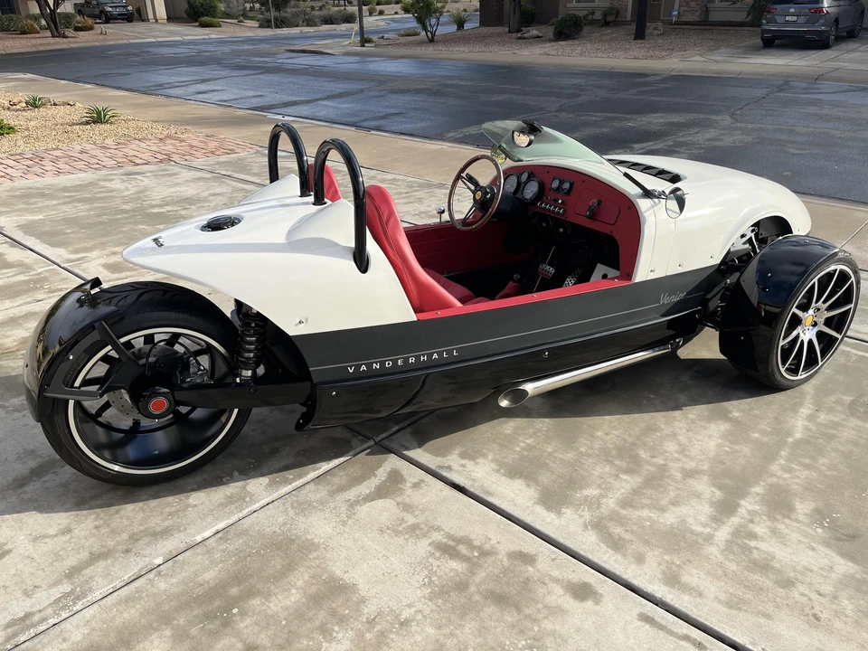 2022 Vanderhall Venice - Image 10 of 31