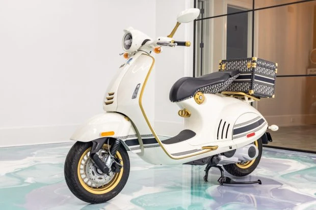 2022 Vespa Sei & PX & ET & LX & GT - Image 4 of 9