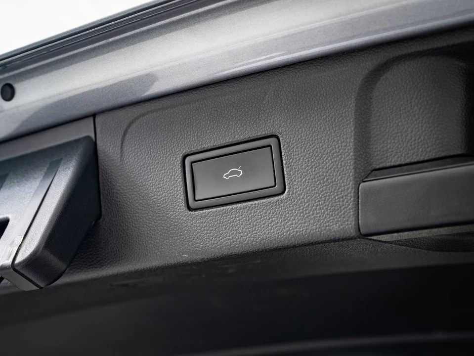 2022 Volkswagen Atlas - Image 17 of 21