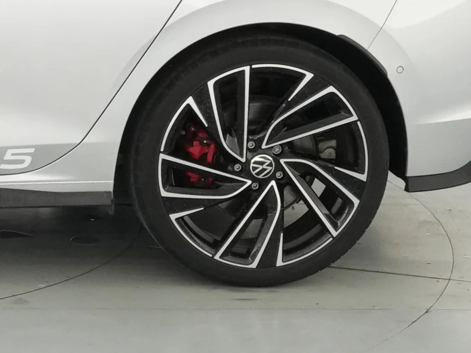 2022 Volkswagen GTI Mk8 - Image 20 of 21
