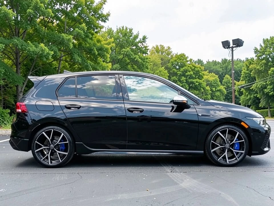2022 Volkswagen Golf R Mk8 - Image 2 of 20