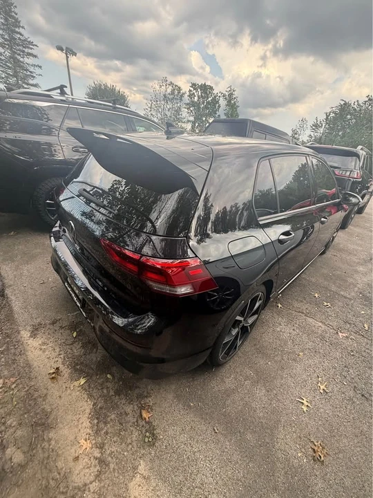 2022 Volkswagen Golf R Mk8 - Image 2 of 13