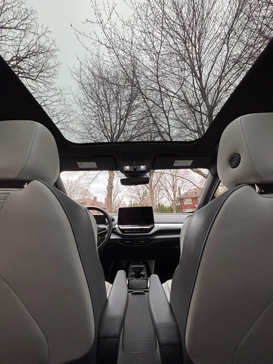 2022 Volkswagen ID.4 - Image 8 of 14