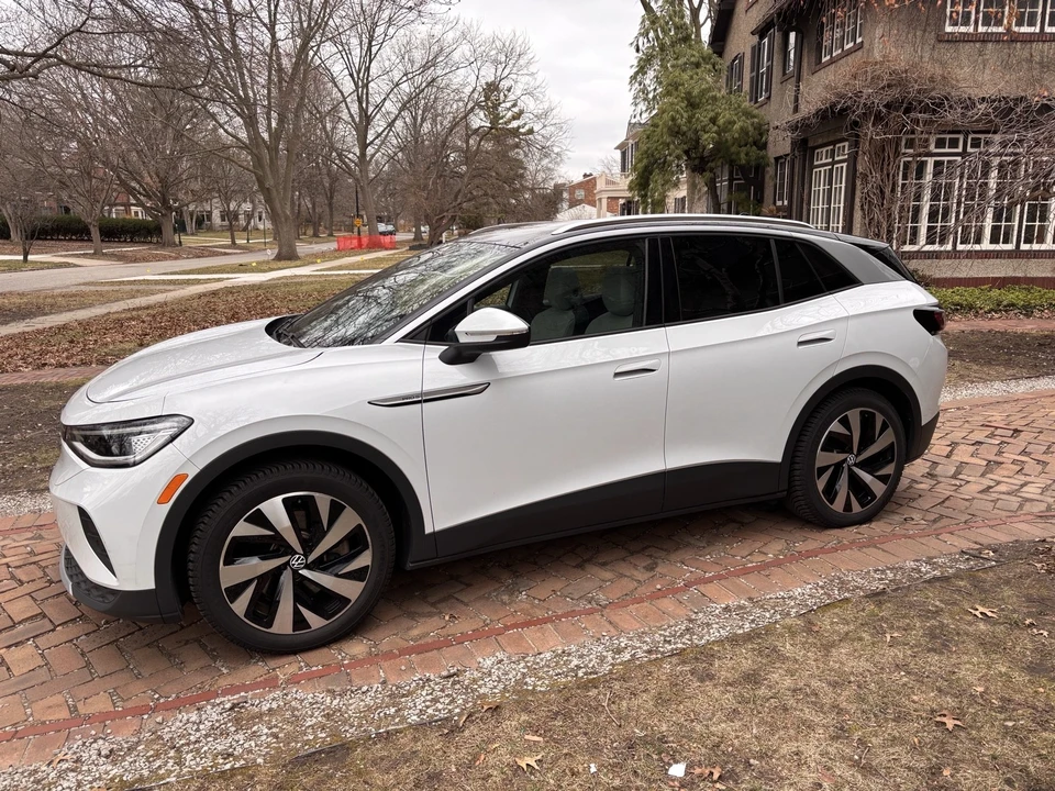 2022 Volkswagen ID.4 - Image 3 of 14