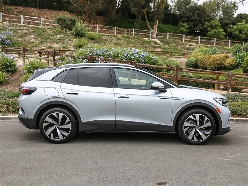 2022 Volkswagen ID.4 - Image 8 of 21