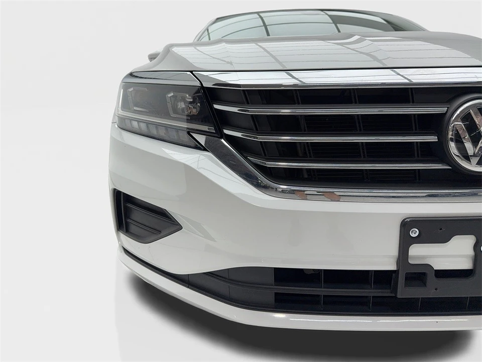 2022 Volkswagen Passat - Image 4 of 12