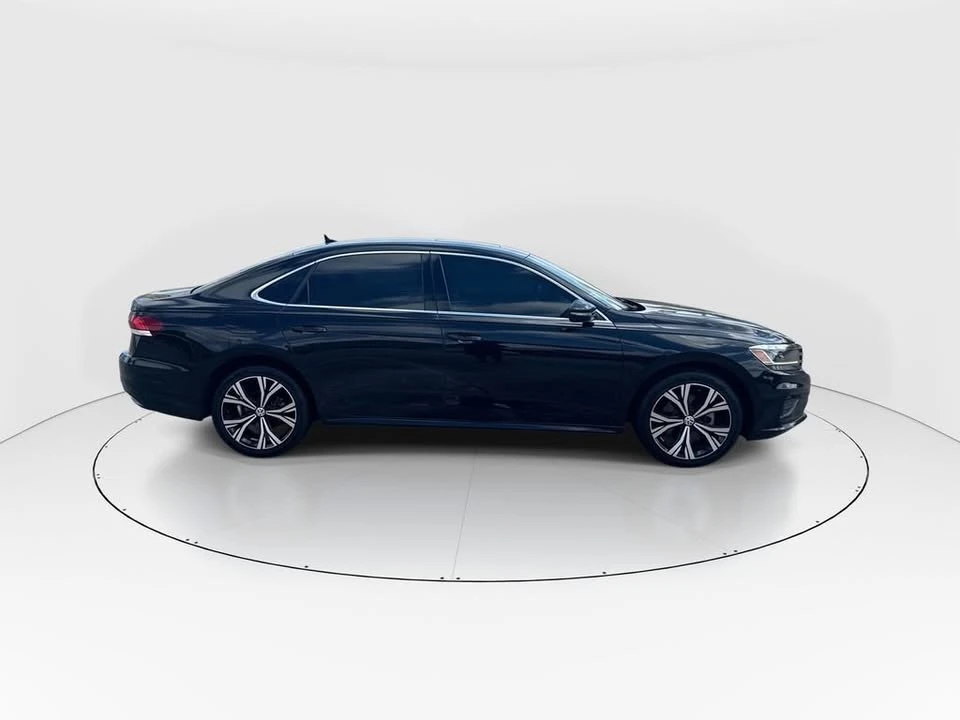 2022 Volkswagen Passat - Image 8 of 19