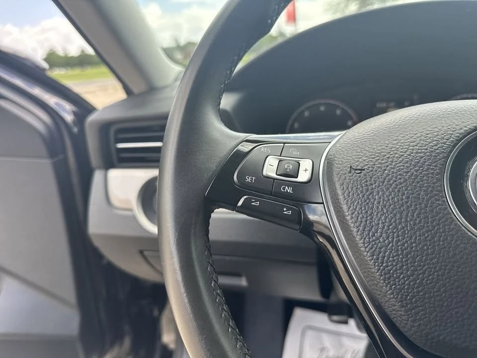 2022 Volkswagen Passat - Image 16 of 19