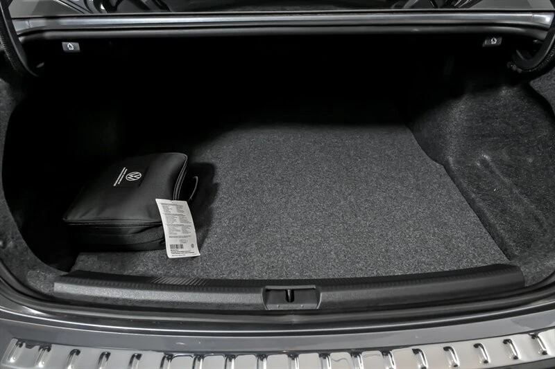 2022 Volkswagen Passat - Image 13 of 21