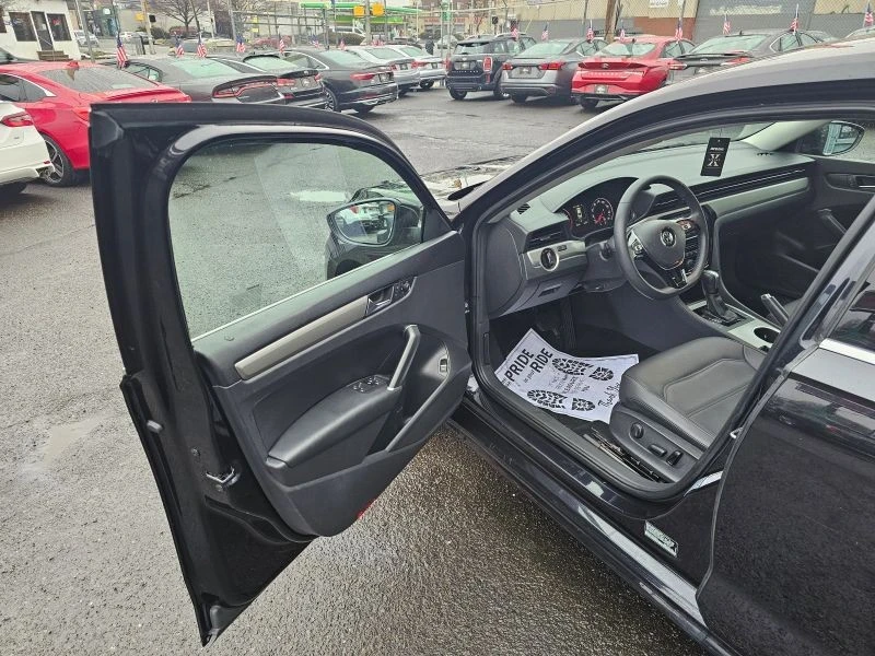 2022 Volkswagen Passat - Image 9 of 12