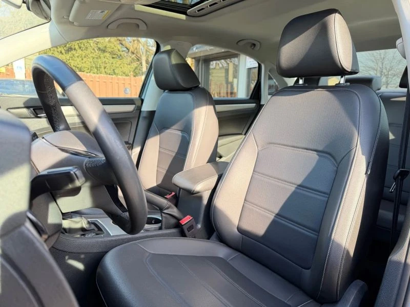 2022 Volkswagen Passat - Image 11 of 12