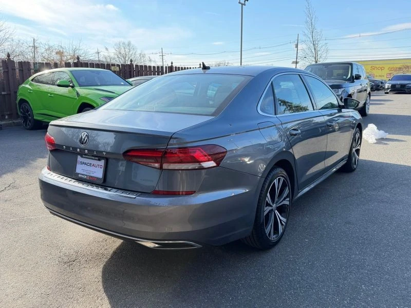 2022 Volkswagen Passat - Image 5 of 12