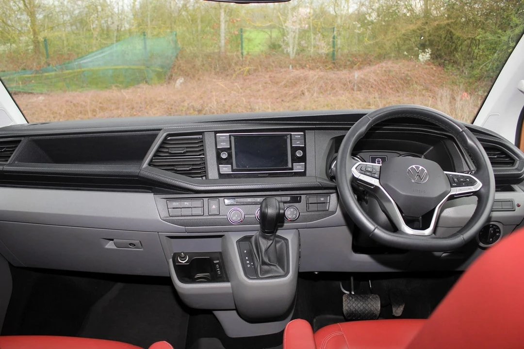 2022 Volkswagen EuroVan - Image 26 of 30