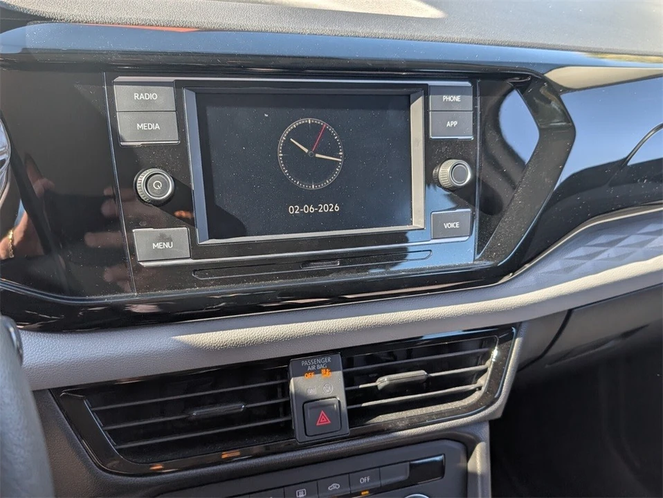 2022 Volkswagen Taos - Image 19 of 21