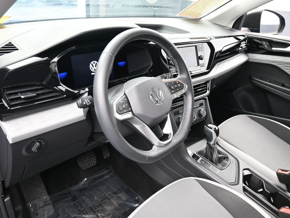 2022 Volkswagen Taos - Image 10 of 12
