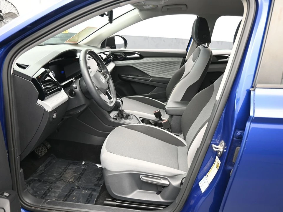 2022 Volkswagen Taos - Image 11 of 12