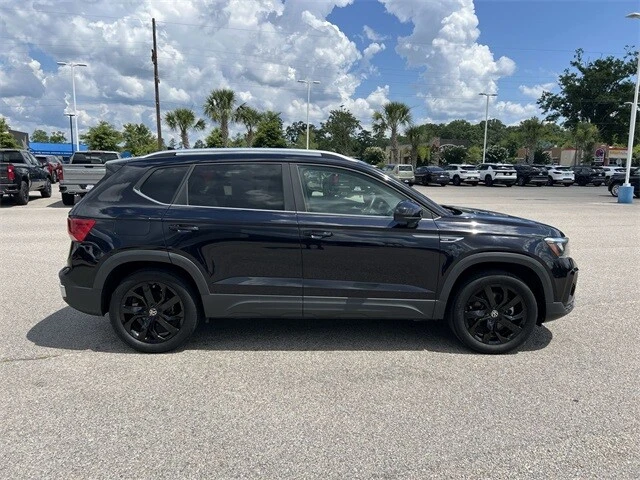 2022 Volkswagen Taos - Image 9 of 12