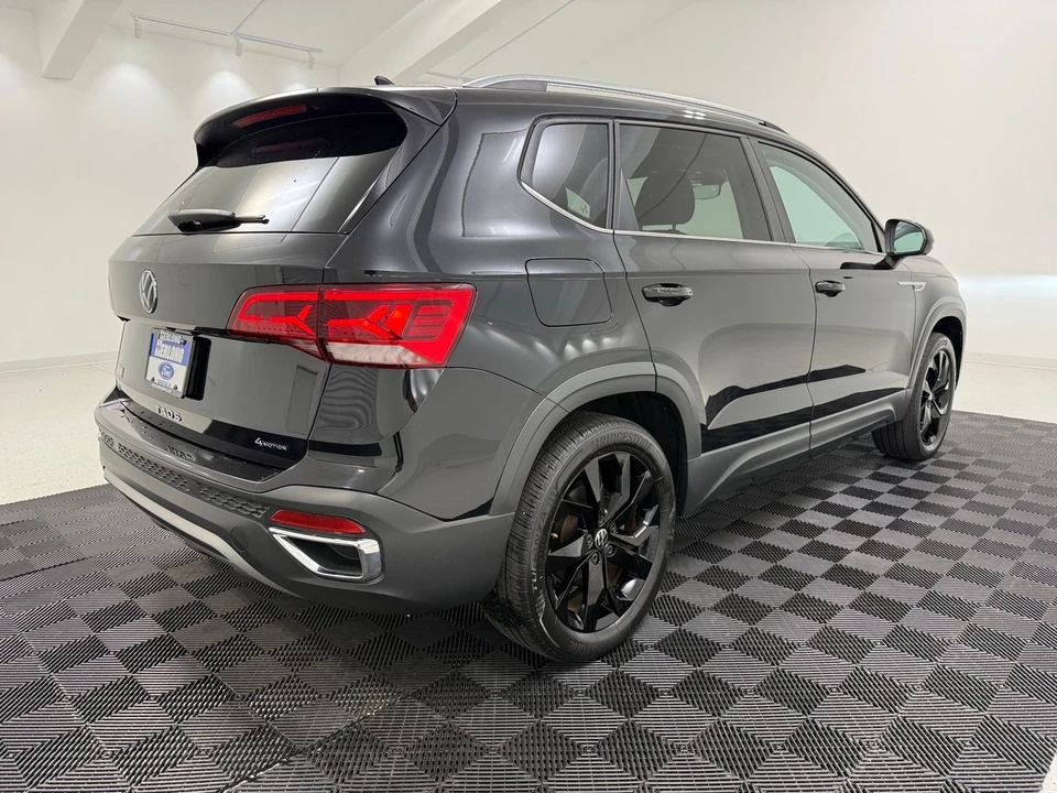 2022 Volkswagen Taos - Image 7 of 21