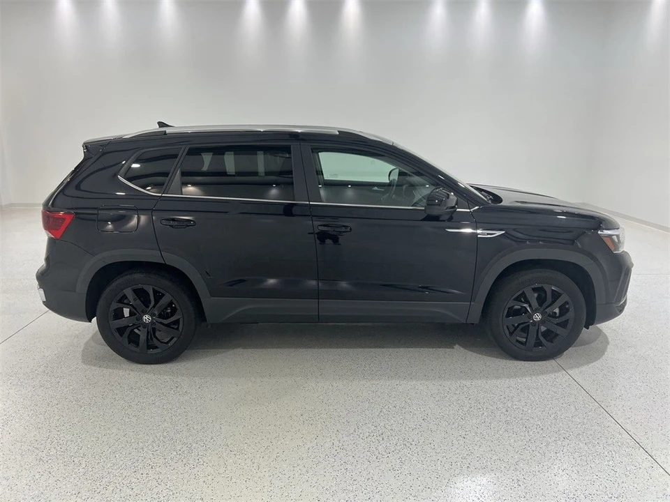 2022 Volkswagen Taos - Image 6 of 12