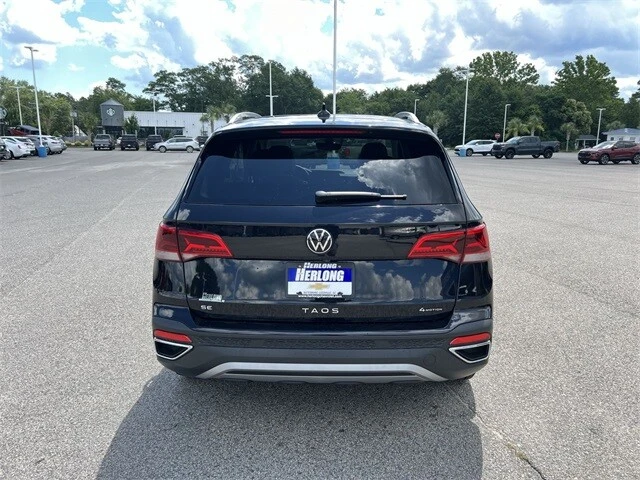 2022 Volkswagen Taos - Image 7 of 12