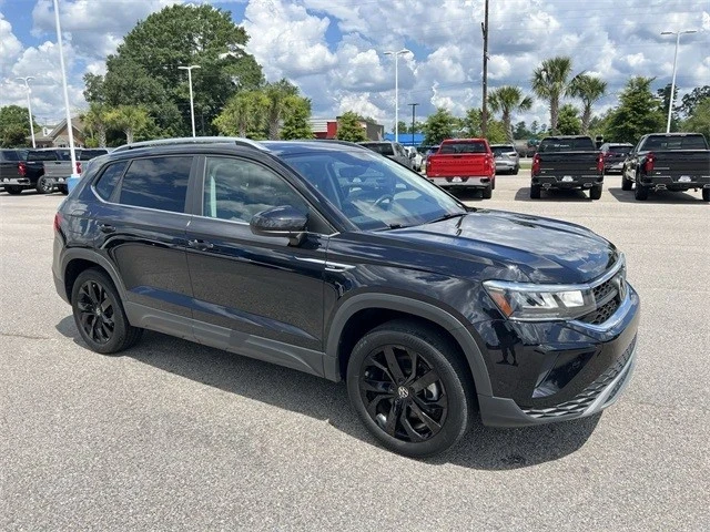 2022 Volkswagen Taos - Image 2 of 21