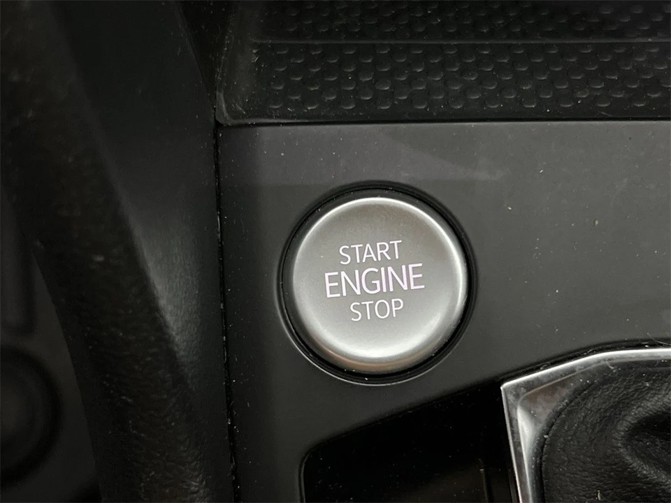 2022 Volkswagen Taos - Image 16 of 21