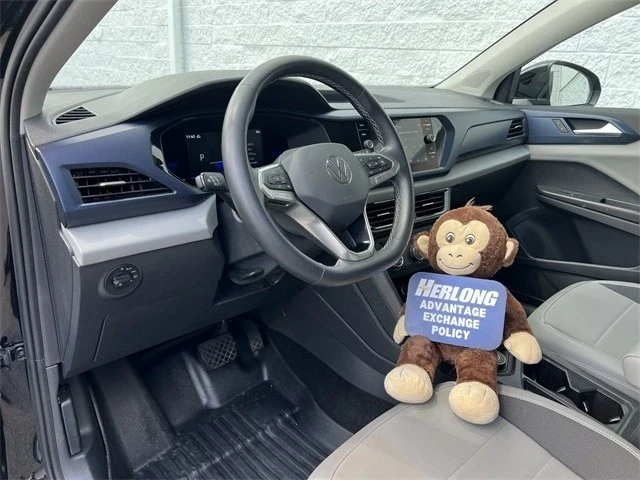 2022 Volkswagen Taos - Image 10 of 21