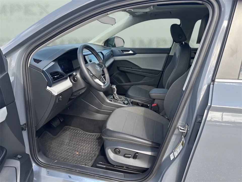 2022 Volkswagen Taos - Image 9 of 12