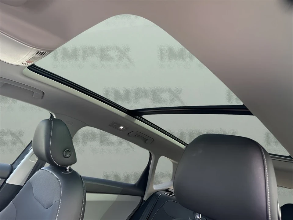 2022 Volkswagen Taos - Image 11 of 12