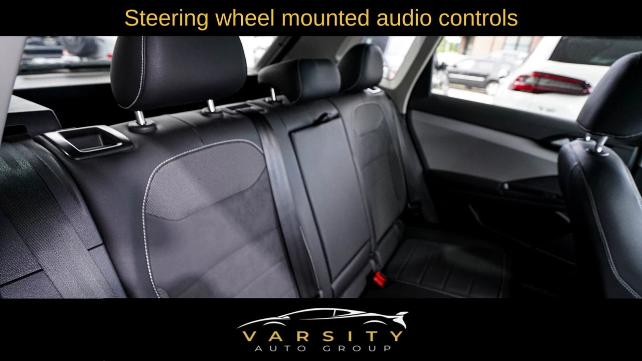 2022 Volkswagen Taos - Image 16 of 21
