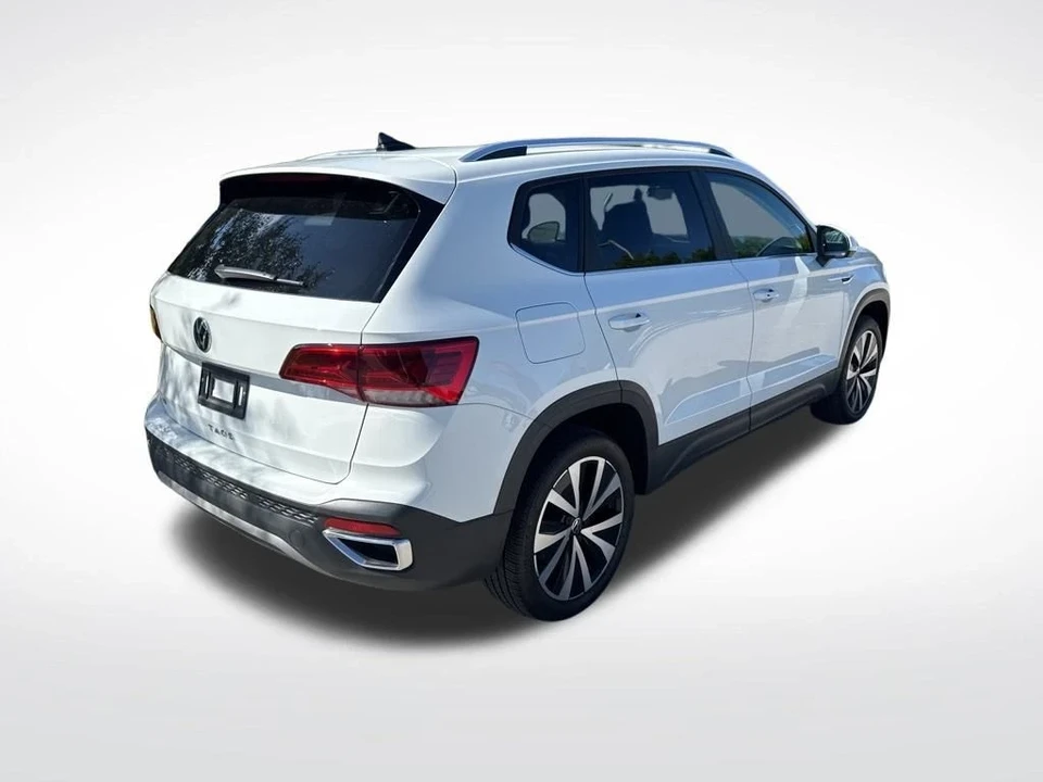 2022 Volkswagen Taos - Image 4 of 8