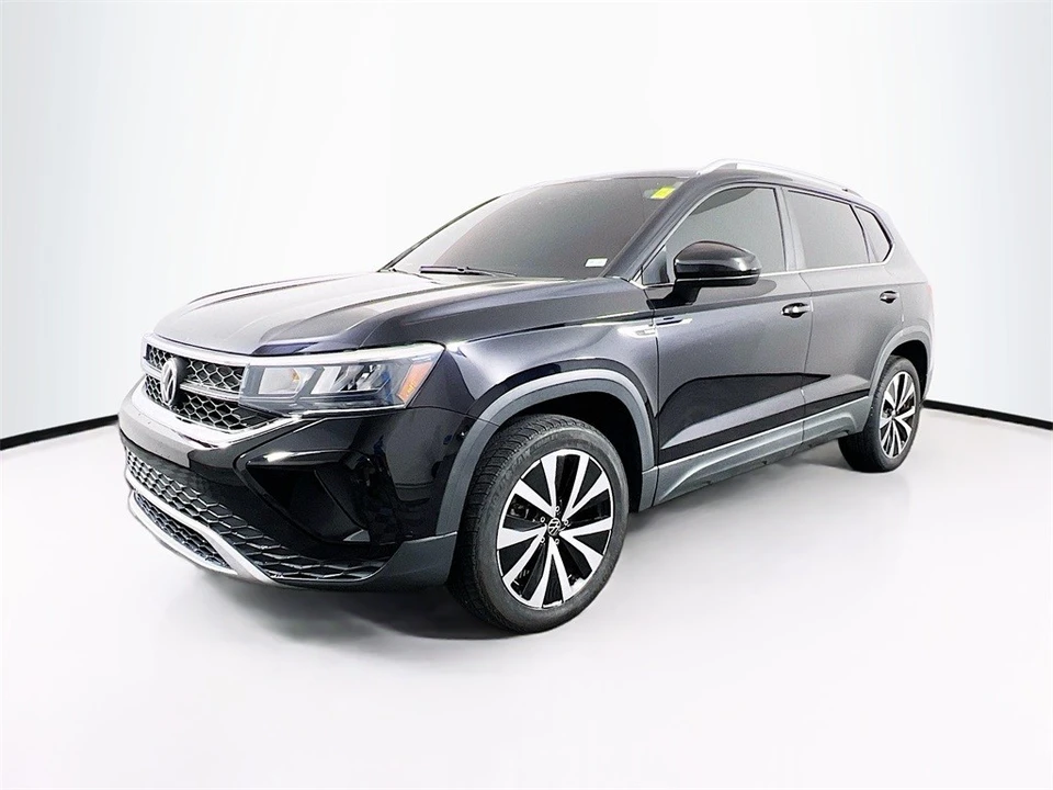 2022 Volkswagen Taos - Image 3 of 12