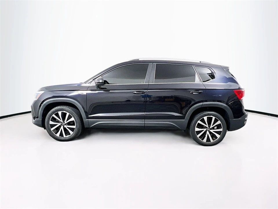 2022 Volkswagen Taos - Image 4 of 12