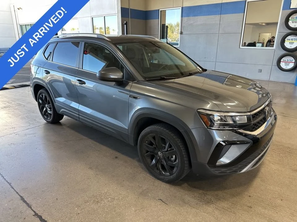 2022 Volkswagen Taos - Image 2 of 6
