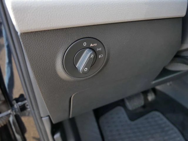 2022 Volkswagen Taos - Image 15 of 20