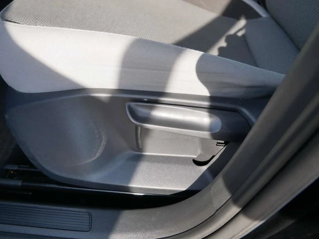 2022 Volkswagen Taos - Image 14 of 20