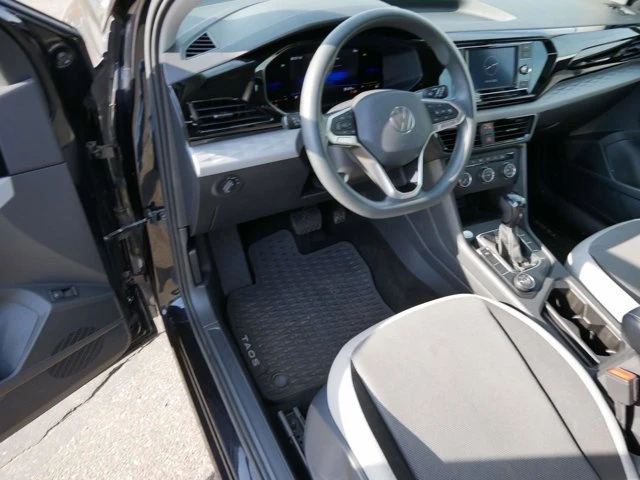 2022 Volkswagen Taos - Image 11 of 20