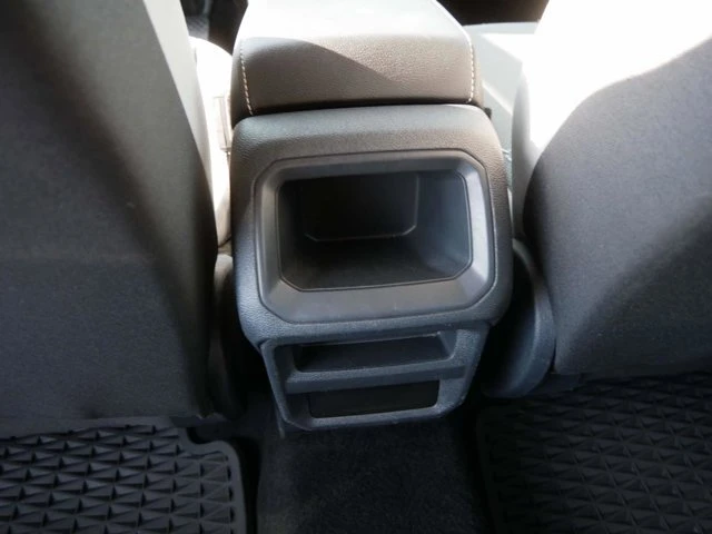 2022 Volkswagen Taos - Image 17 of 20