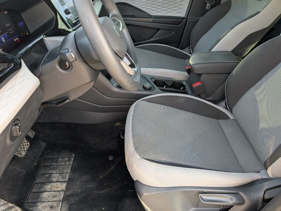 2022 Volkswagen Taos - Image 8 of 21