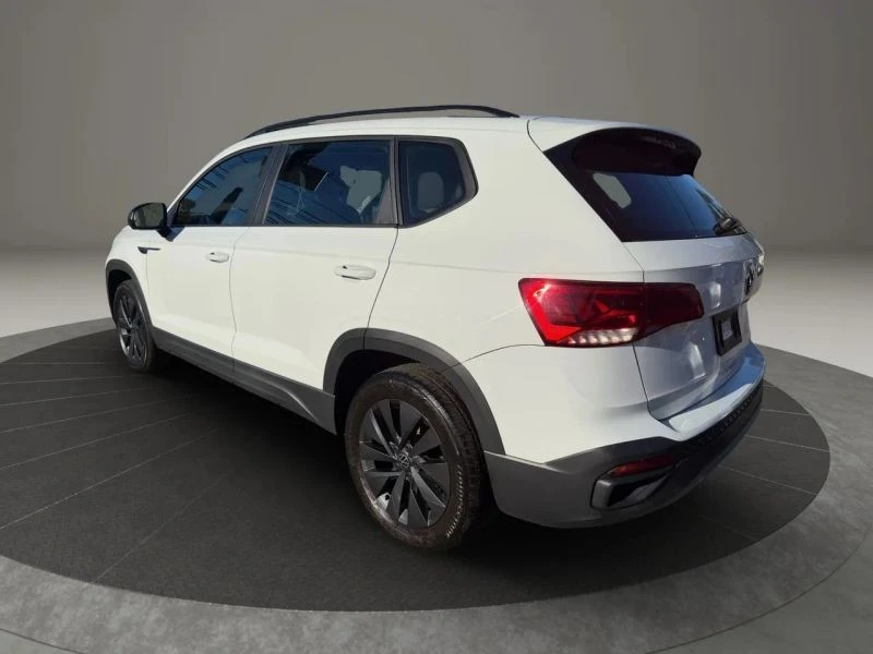 2022 Volkswagen Taos - Image 7 of 12