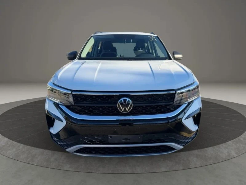 2022 Volkswagen Taos - Image 2 of 12